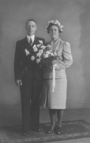 1940 - Trouwfoto Hendrikus Wilhelm Bergveld (geb. 12-6-1913) en Willemina Maria Bransen