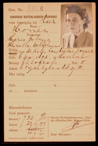 1944 - Voorzijde aanvraag paspoort Maria Antonia Henrietta Wilhelmina Honée