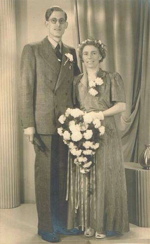 1950 - Trouwfoto Maria Berdina Bergveld (geb. 4-3-1922) en Josephus Jacobus Brakkee