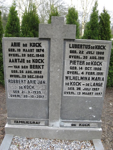 1911 - Familiegraf De Kock - Begraafplaats Bilthoven
