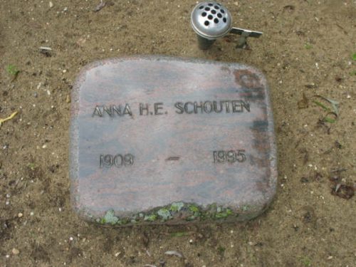 1995 - Grafsteen Anna Henriette Elizabeth Schouten begraafplaats Werkhoven